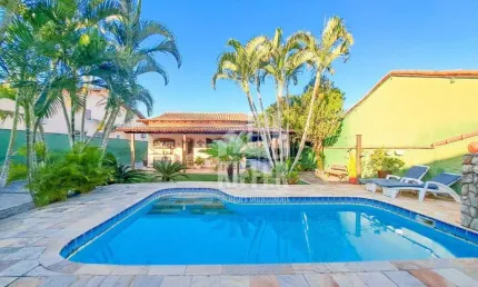 Casa com 4 quartos, 2 suítes, piscina e área gourmet à venda em Itaipuaçu – Próxima à praia e comércio