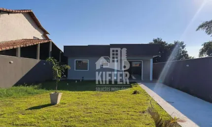 Casa com 3 Quartos (1 Suíte), Jacuzzi e Acabamento em Porcelanato – Terreno de 480 m²