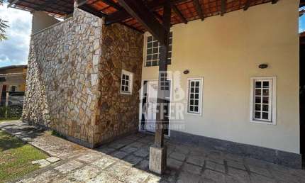 Casa em Condomínio com 5 Quartos (4 Suítes), Piscina e Área Gourmet – Completa Estrutura de Lazer