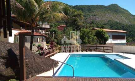 Paraíso Particular com Piscina e Vista Deslumbrante!