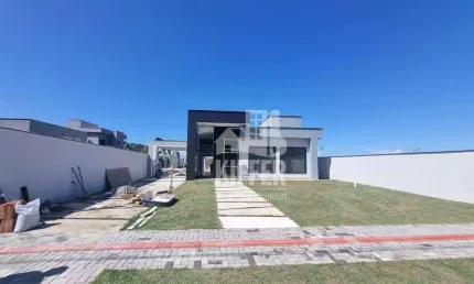 Casa com 3 dormitórios à venda, 150 m² por R$ 950.000,00 - Cajueiros (Itaipuaçu) - Maricá/RJ