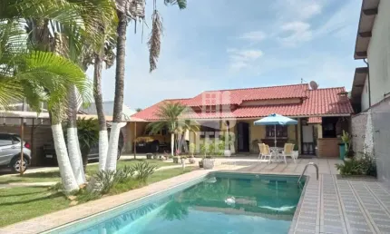 Casa com 4 quartos à venda, 200 m² por R$ 950.000 - Barroco (Itaipuaçu) - Maricá/RJ