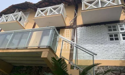 Casa com 3 dormitórios à venda, 200 m² por R$ 980.000,00 - Santo Antônio - Niterói/RJ