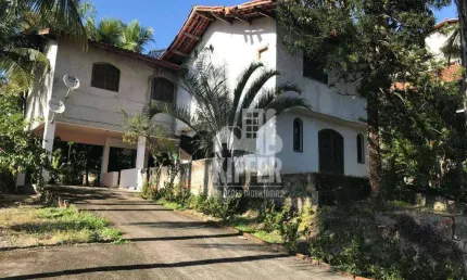 Casa com 4 quartos  à venda, 300 m² por R$ 850.000 - São Lourenço - Niterói/RJ