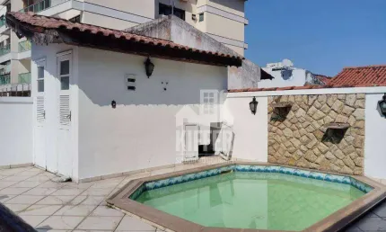 Casa -04 quartos - 480 m² - São Francisco - Niterói/RJ