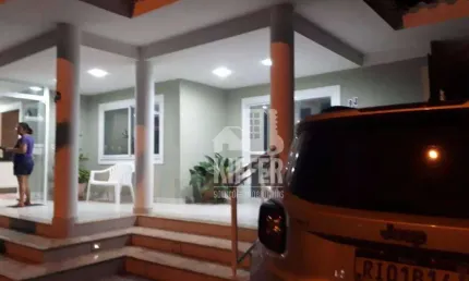 Casa com 4 dormitórios à venda, 189 m² por R$ 980.000,00 - Várzea das Moças - Niterói/RJ