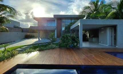 CASA 5 SUITES | 621 m2 A/C | 900m2 TERRENO | BUSCA VIDA