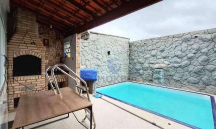 Sobrado com 2 dormitorios; piscina, 2 vagas, Suzano/SP