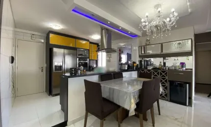 Apartamento no edifício orquídeas; centro, poá/sp; 3 dormitórios (1 suíte, com sacada); varanda gourmet; planejados; 2 vagas cobertas.