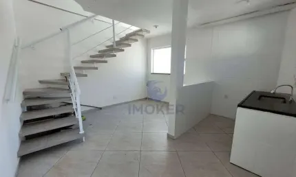 Casa no centro mogi das cruzes/sp; 1 dormitório; sala de estar; cozinha; 3 vagas.