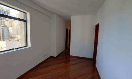 Apartamento com 3 quartos para alugar na Rua dos Timbiras, --, Lourdes, Belo Horizonte