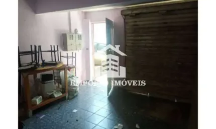 CASA COM 3 DORMITÓRIOS  NA CIDADE TIRADENTES E COM UM PONTO COMERCIAL
