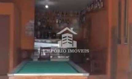 VENDE-SE  CASA  COM PONTO COMERCIAL  CID. TIRADENTES