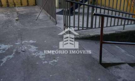 APARTAMENTO COM 2 DORMITÓRIOS NA RUA AMÍLCAR CASTELLAN.