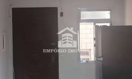 VENDE-SE UM APARTAMENTO COM BOA LOCALIZAÇÃO QUITADO COM ESCRITURA