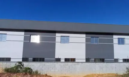 Sobrado para Venda em Mogi das Cruzes, Vila São Paulo, 2 dormitórios, 1 banheiro, 1 vaga