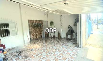 Ótima casa com salão comercial, ediculas, na principal.avenids do  baiirr