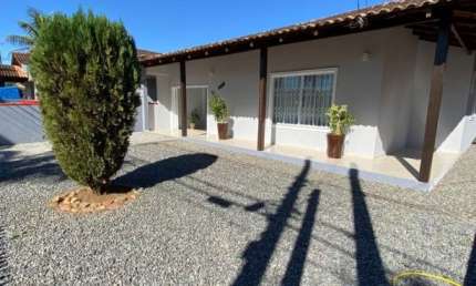 Casa com 2 quartos à venda no Petrópolis, Joinville 