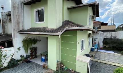 Casa com 2 quartos à venda na Rua Pinheiro Preto, Petrópolis, Joinville