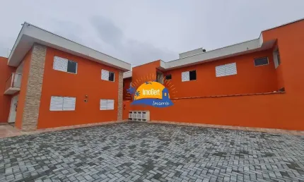Casa de Condomínio à Venda em Bertioga-SP, Centro: 2 Quartos, 1 Suíte, 2 Banheiros, 1 Vaga de Garagem - 54m² de Área