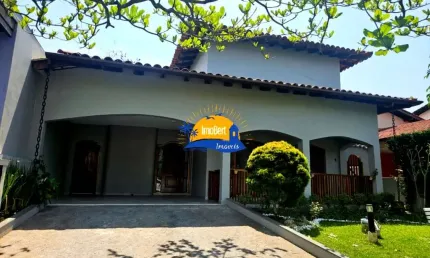 Casa de Condomínio de Luxo à Venda em Bertioga-SP: 4 Quartos, 3 Suítes, 3 Salas, 4 Banheiros, 4 Vagas, 228,68m² de area construída