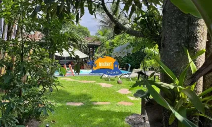 Luxuosa casa de condomínio à venda em Bertioga-SP, Costa do Sol: 100 mts da praia, 5 suítes, 200m² construidos e 600 m² area total.
