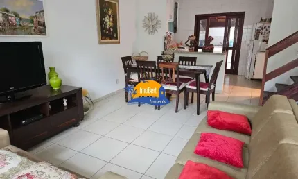 Imperdível casa de condomínio à venda em Bertioga-SP com 3 quartos, 1 suíte, 2 salas e mais!