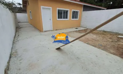 Imperdível oportunidade! Casa à venda em Bertioga-SP, Vista Linda: 3 quartos, 1 suíte, 1 sala, 2 banheiros, 2 vagas, 61,92m².