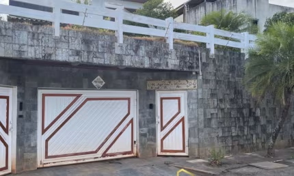 Casa com 3 quartos à venda em Itapuã, Salvador 