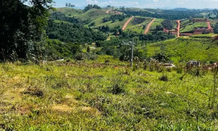Lançamento de igarata com entrada facilitada para veículos