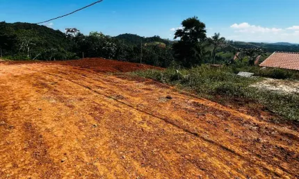 Lançamento de igarata com entrada facilitada para veículos