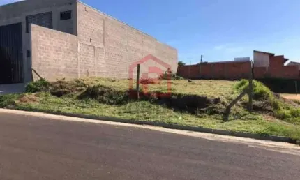 Terreno à venda no Jardim Riviera, Botucatu  por R$ 110.000