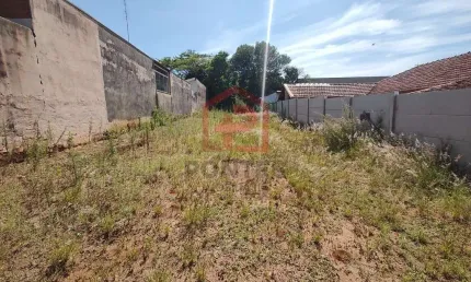 Terreno à venda na Vila Antártica, Botucatu  por R$ 180.000