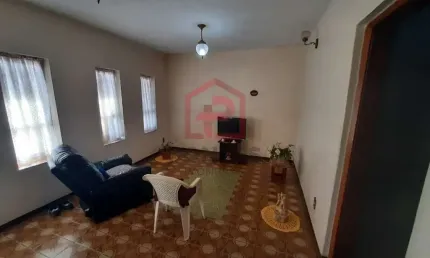 Casa com 6 quartos à venda no Jardim Paraíso, Botucatu  por R$ 700.000
