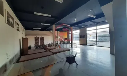Ponto comercial com 2 salas para alugar no Centro, Botucatu  por R$ 20.000