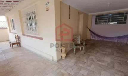 Casa com 2 quartos à venda na Vila Maria, Botucatu  por R$ 320.000