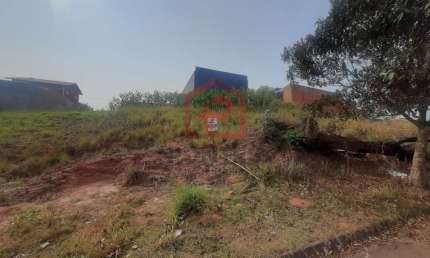 Terreno à venda no Residencial Plaza Martin, Botucatu  por R$ 90.000