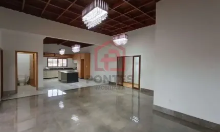 Casa com 4 quartos à venda no Jardim Regina, Botucatu , 270 m2 por R$ 1.480.000