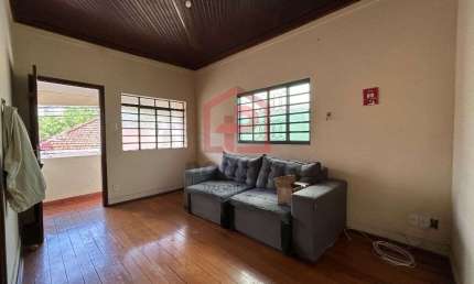 Casa com 3 quartos à venda no Centro, Botucatu  por R$ 250.000