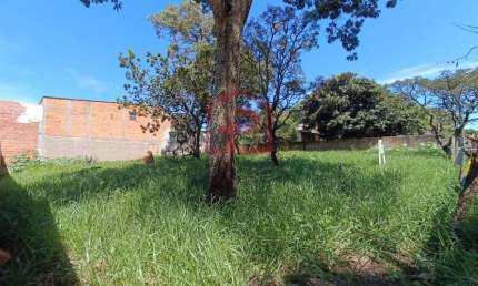 Terreno à venda no Jardim Santa Mônica, Botucatu  por R$ 125.000