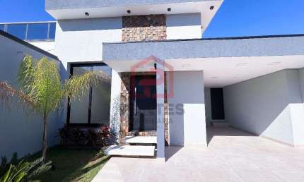 Casa com 4 quartos à venda no Centro, Botucatu , 190 m2 por R$ 1.100.000