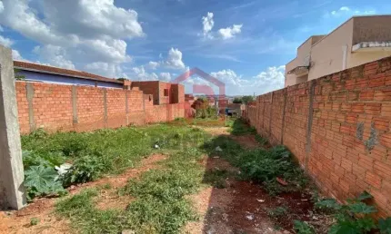 Terreno à venda no Jardim Monte Mor, Botucatu  por R$ 90.000