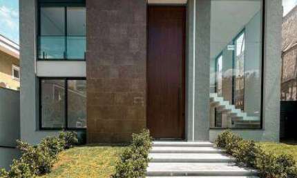 Casa de Condomínio com 4 Quartos e 7 banheiros à Venda, 604 m²