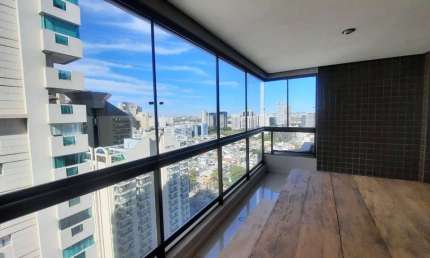 APARTAMENTO PARA LOCAÇÃO ANDAR ALTO NO CENTRO DE ALPHAVILLE