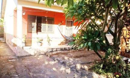 Casa para Venda - 140m², 3 dormitórios, sendo 1 suites, 2 vagas - Morro Santana