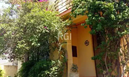 Casa para venda - 190m², 3 dormitórios, 2 vagas - medianeira