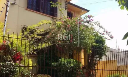 Casa para Venda - 190m², 3 dormitórios, 2 vagas - Medianeira