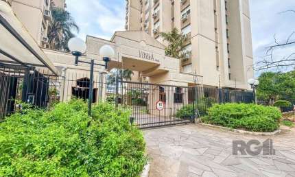 Apartamento de 03 dormitórios no Bairro Azenha Porto Alegre/RS