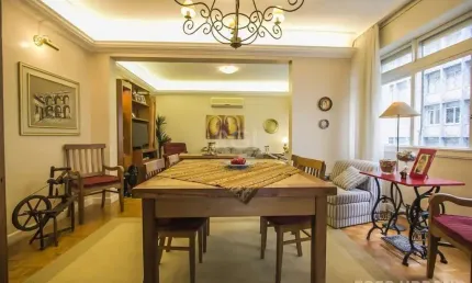 Apartamento para Venda - 155m², 4 dormitórios, sendo 1 suites, 1 vaga - Bom Fim