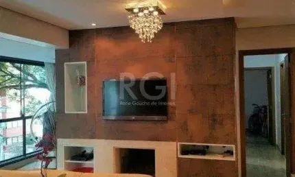 Excelente apartamento localizado no bairro Bela Vista, 128 m² privativos, totalmente reformado e mobiliado.